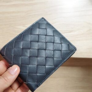 보테가 베네타 인트레치아토 반지갑 네이비