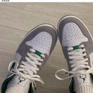 나이키 [NIKE] 수입고급  조던 1 미드 SE 파인 그린 라이트 스모크 그레이