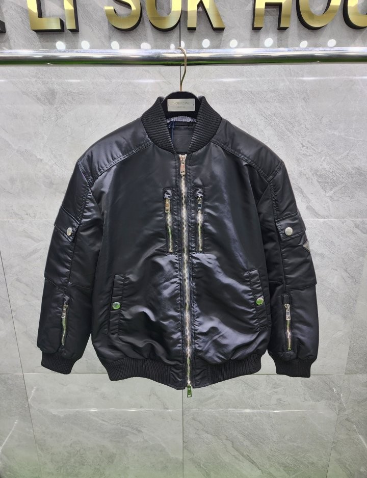 프라다 24FW 리나일론 항공 다운패딩