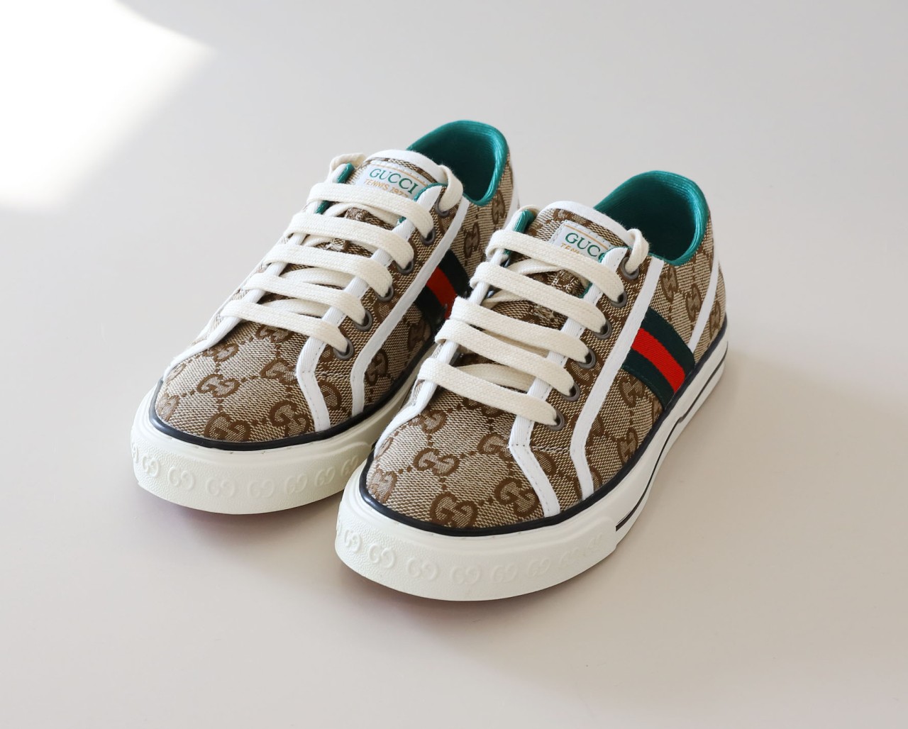 구찌 테니스 스니커즈