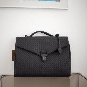 보테가베네타 [BOTTEGA VENETA] 수입고급  인트레치아토 브리프케이스