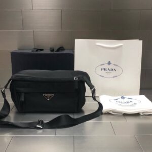 프라다 바이커백 2VH994