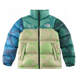노스페이스 × KAWS 콜라보 1996 눕시 다운 자켓
