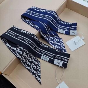 디올 오블리크 방도 스카프