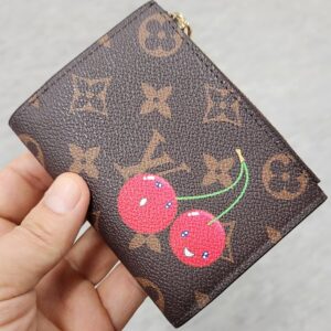 루이비통 체리 리사 월릿
