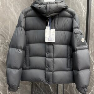 몽클레어 VEZERE 베제르 남성패딩