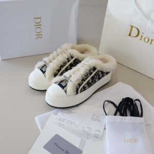 디올 [ D*OR ] 수입 D*orAlps Walk'n'D*or 플랫폼 시어링 스니커즈