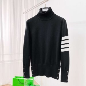 톰브라운 사선3버튼 울 터틀넥