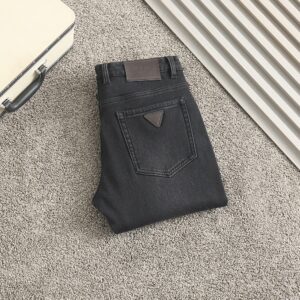 프라다 삼각패치로고 양기모 스판블랙진