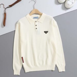 프라다 [ P*ADA ] 레드탭 포인트 카라 니트