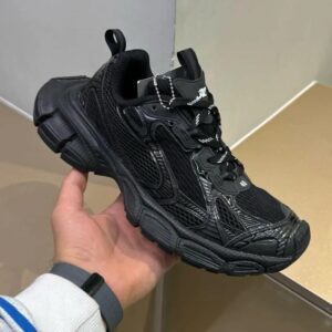 발렌시아가 스테이플러 스니커즈 블랙