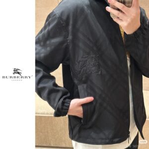 버버리 블랙 컬러체크 자켓(수입)