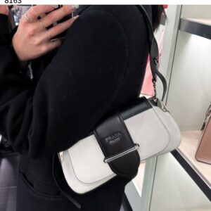 프라다 [PRADA] 수입프리미엄급 프라다 시도니 레더 숄더백