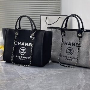 샤넬 캔버스 도빌백