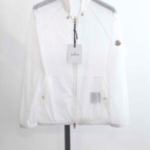 몽클레어 [MONCLER] 수입고급 Farlak 바람막이 후드인풋자켓