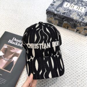 디올 시그니처 Miss 패턴 모자