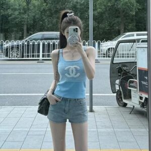 샤넬 줄무늬 빅로고 나시